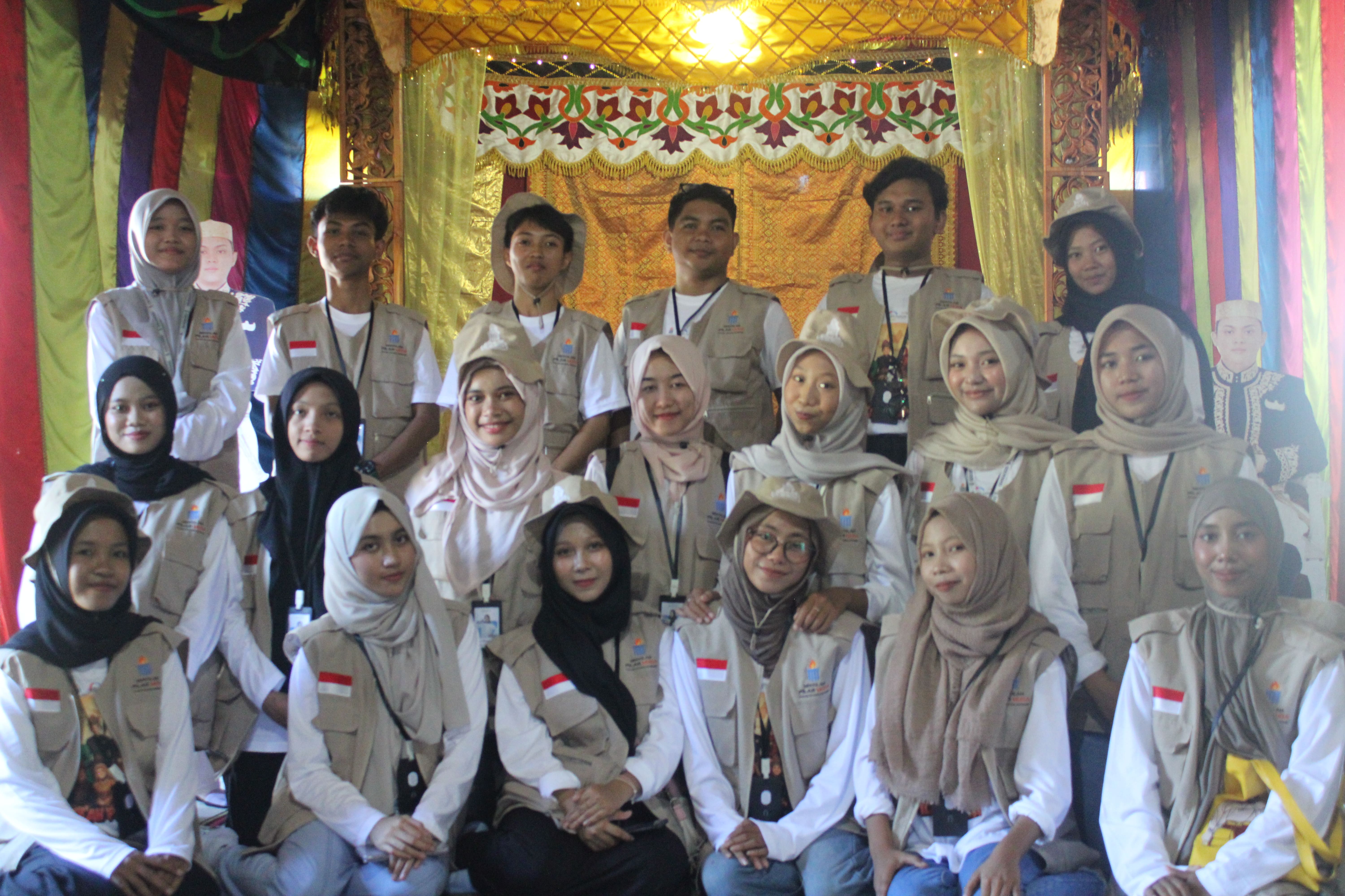 Kegiatan Hari Keempat (Pembelajaran di Lapangan (Heritage Walk))